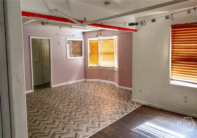 Photo 3 of Single family home for sale at 110 E Derenne Ave, Savannah, GA 31405 | MLS# SA343793 | Listing updated on 2026-08-03