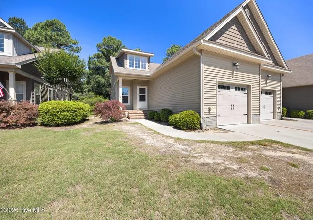 Photo 5 of Townhouse for sale at 26 Cypress Cir, Southern Pines, NC 28387 | MLS# 100580156 | Listing updated on 2026-06-09