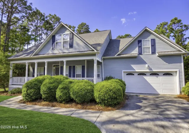 Photo 3 of Single family home for sale at 425 Superior Rd, Wilmington, NC 28412 | MLS# 100571898 | Listing updated on 2026-08-21
