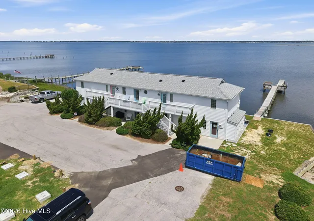 Photo 4 of Condo for sale at 2306 Emerald Dr #7, Emerald Isle, NC 28594 | MLS# 100595200 | Listing updated on 2026-09-12