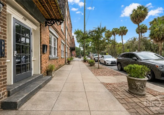Photo 2 of Condo for sale at 219 Abercorn St #D1, Savannah, GA 31401 | MLS# SA361827 | Listing updated on 2026-08-12