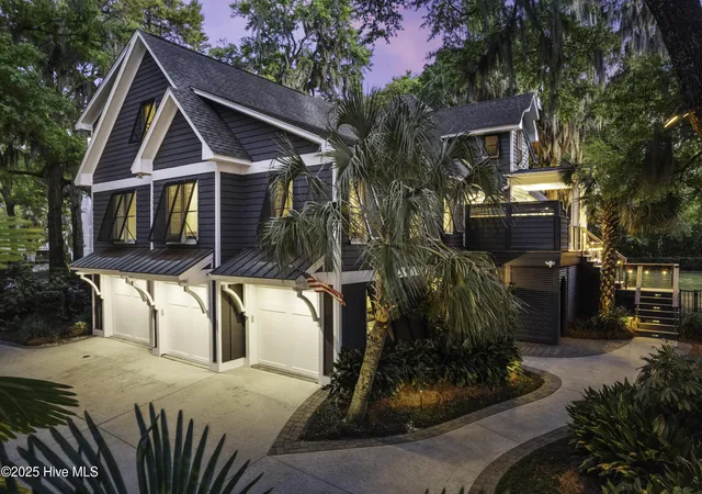 Photo 1 of Single family home for sale at 6412 Westport Dr, Wilmington, NC 28409 | MLS# 100555228 | Listing updated on 2026-08-23