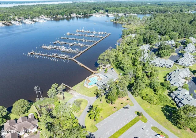 3rd image of 607 Pamlico River Dr, Washington, NC 27889 | MLS# 100500179