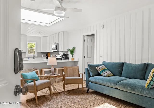 5th image of 238 Ne 70Th St, Oak Island, NC 28465 | MLS# 100565543