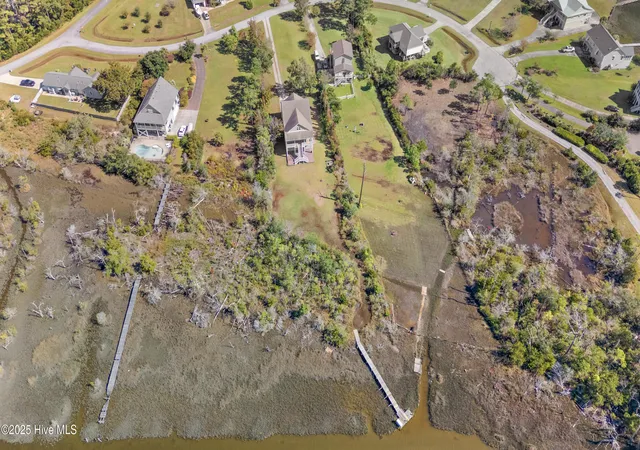 5th image of 306 Joan Ct, Beaufort, NC 28516 | MLS# 100540913