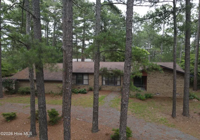Photo 3 of Single family home for sale at 105 Hastings Rd, West End, NC 27376 | MLS# 100594958 | Listing updated on 2026-08-08