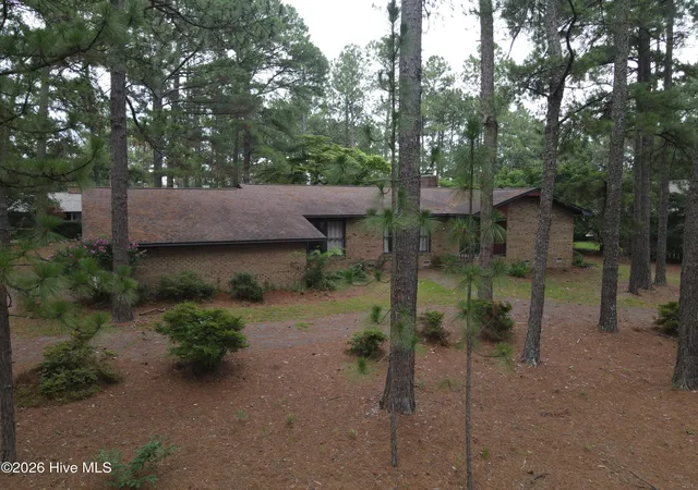 Photo 5 of Single family home for sale at 105 Hastings Rd, West End, NC 27376 | MLS# 100594958 | Listing updated on 2026-08-08