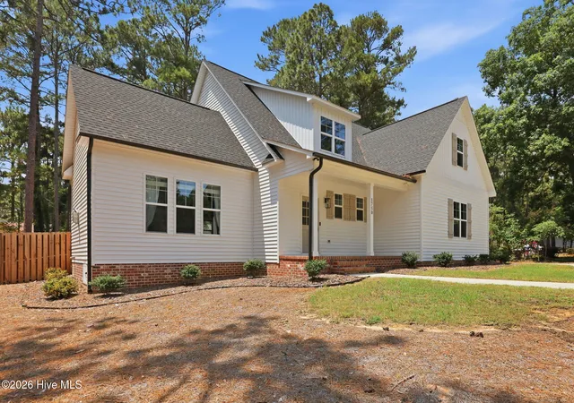 Homes for sale in Southern Pines, NC | 1750 E Indiana Ave, Southern Pines, NC 28387 | MLS# 100587334