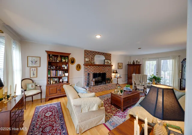 Photo 3 of Single family home for sale at 307 Alderson Rd, Washington, NC 27889 | MLS# 100591889 | Listing updated on 2026-07-27