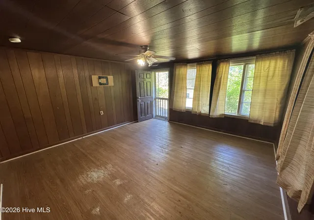Photo 3 of Single family home for sale at 1195 Airport Rd, Carthage, NC 28327 | MLS# 100580392 | Listing updated on 2026-07-13