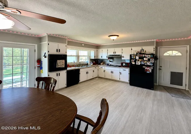 Homes for sale in Maxton, NC | 1073 Old Baker Rd, Maxton, NC 28364 | MLS# 100582038
