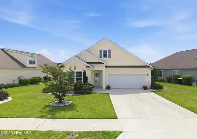 Photo 4 of Single family home for sale at 7947 Huron Dr, Wilmington, NC 28412 | MLS# 100579170 | Listing updated on 2026-09-09