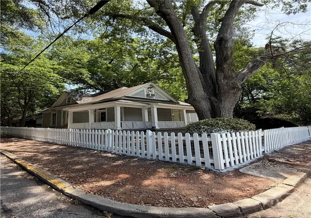 Photo 1 of Single family home for sale at 390 N Chase St, Athens, GA 30606 | MLS# CL359078 | Listing updated on 2026-08-17