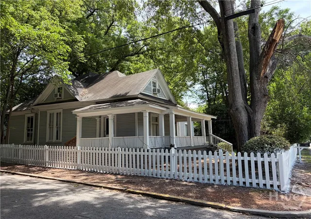 Photo 3 of Single family home for sale at 390 N Chase St, Athens, GA 30606 | MLS# CL359078 | Listing updated on 2026-08-17
