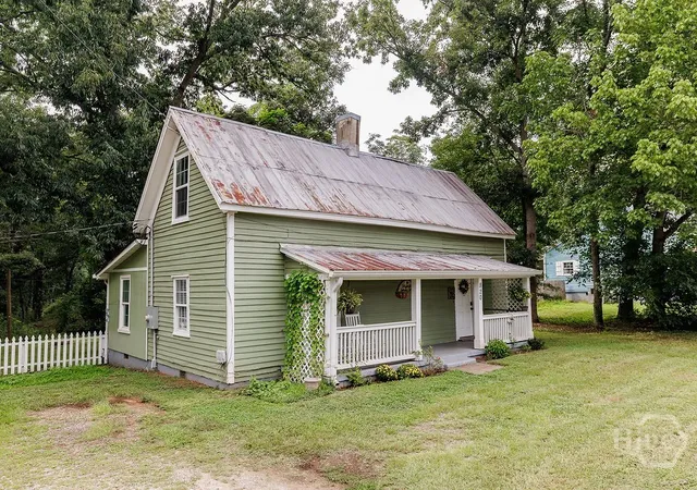 Photo 3 of Single family home for sale at 820 Whitehall Rd, Athens, GA 30605 | MLS# CL361477 | Listing updated on 2026-08-07