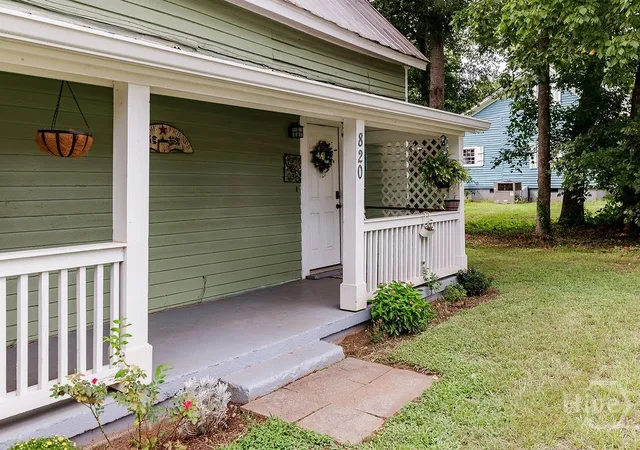 Photo 4 of Single family home for sale at 820 Whitehall Rd, Athens, GA 30605 | MLS# CL361477 | Listing updated on 2026-08-07