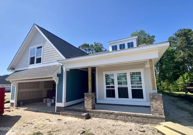 Photo 2 of Single family home for sale at 3308 Is Lakes Dr, Southport, NC 28461 | MLS# 100560136 | Listing updated on 2026-08-26