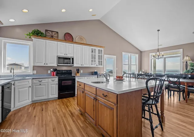5th image of 1608 Ocean Dr, Emerald Isle, NC 28594 | MLS# 100531383
