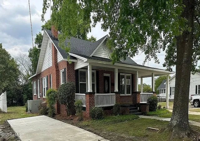 Homes for sale in Farmville, NC | 3902 W Wilson St, Farmville, NC 27828 | MLS# 100517679