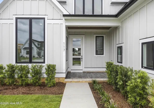 Photo 3 of Single family home for sale at 117 Grand Harvest Ct, Wilmington, NC 28411 | MLS# 100589510 | Listing updated on 2026-09-16