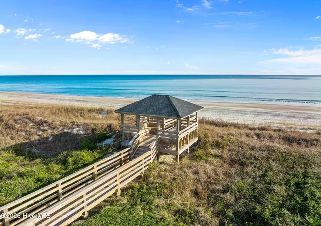 3rd image of 2401 W Fort Macon Rd, Atlantic Beach, NC 28512