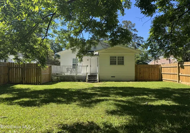 3rd image of 109 E Calhoun St, Whiteville, NC 28472 | MLS# 100578175