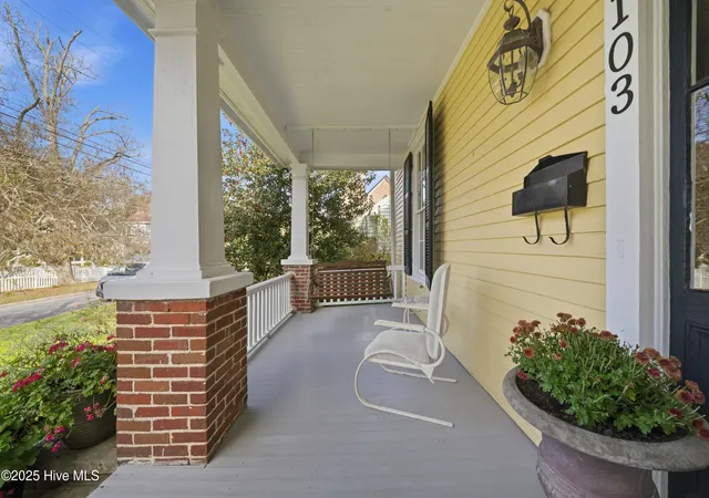 Photo 2 of Single family home for sale at 103 S Moseley St, Edenton, NC 27932 | MLS# 100541724 | Listing updated on 2026-09-28