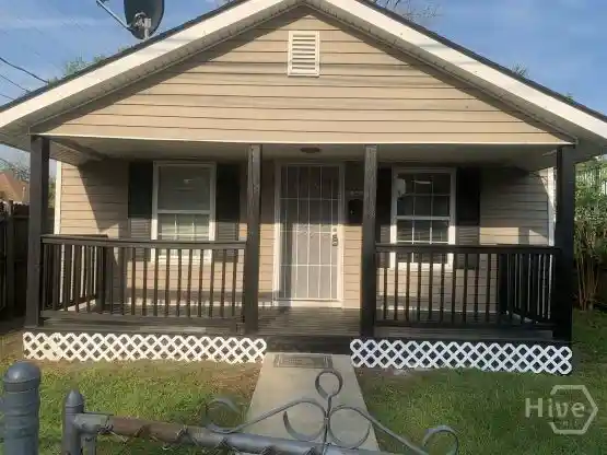 Photo 1 of Single family home for sale at 2705 Stevens St, Savannah, GA 31415 | MLS# SA356265 | Listing updated on 2026-09-22
