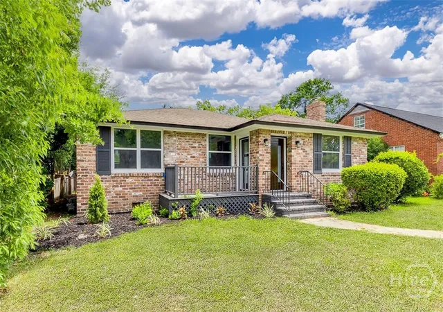 Homes for sale in Savannah, GA | 412 E 53Rd St, Savannah, GA 31405 | MLS# SA356785