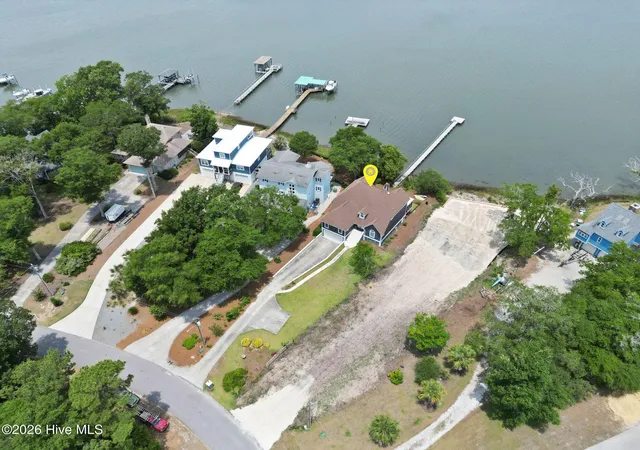 3rd image of 915 Chadwick Shores Dr, Sneads Ferry, NC 28460 | MLS# 100581320