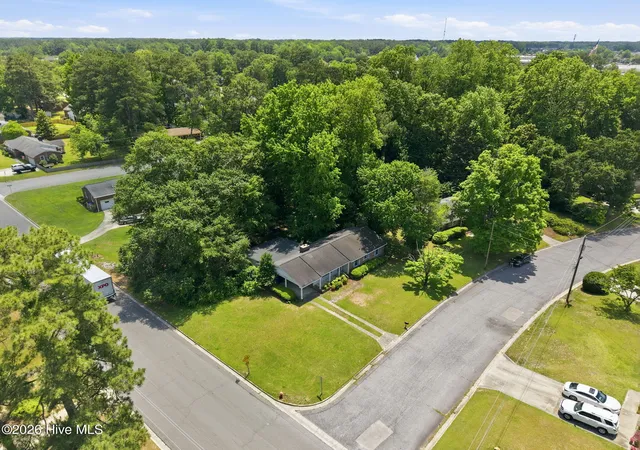 Homes for sale in Greenville, NC | 101 Heritage St, Greenville, NC 27858 | MLS# 100579210
