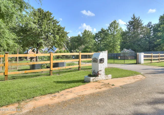 Homes for sale in Lincolnton, GA | 1076 Elm Dr, Lincolnton, GA 30817 | MLS# 100581769