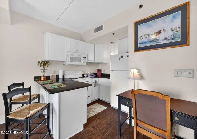 4th image of 106 N Water St #302, Wilmington, NC 28401 | MLS# 100571921