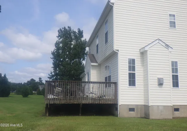 Photo 2 of Single family home for sale at 102 Enchanted Way, Elizabeth City, NC 27909 | MLS# 100591562 | Listing updated on 2026-09-13