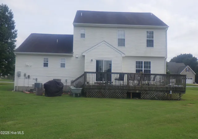Photo 3 of Single family home for sale at 102 Enchanted Way, Elizabeth City, NC 27909 | MLS# 100591562 | Listing updated on 2026-09-13