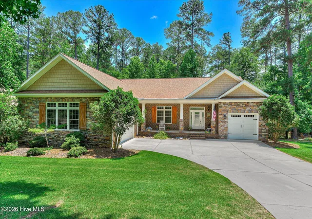 Homes for sale in Mc Cormick, SC | 164 Grandview Dr, Mc Cormick, SC 29835 | MLS# 100581716