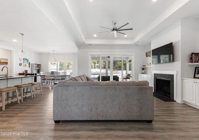 Photo 3 of Single family home for sale at 824 The Cape Blvd, Wilmington, NC 28412 | MLS# 100582548 | Listing updated on 2026-09-01