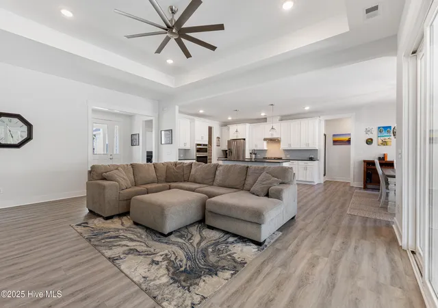 Photo 4 of Single family home for sale at 824 The Cape Blvd, Wilmington, NC 28412 | MLS# 100582548 | Listing updated on 2026-09-01