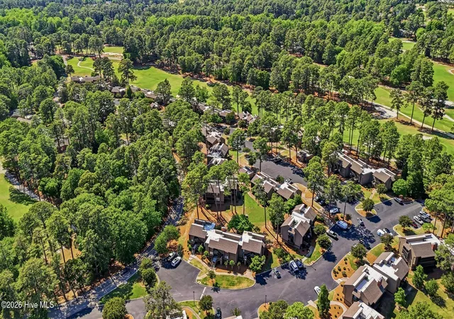 Listing Photo 2 - Condo for sale in building located at 800 Saint Andrews Dr, Pinehurst, NC 28374 - Unit #275