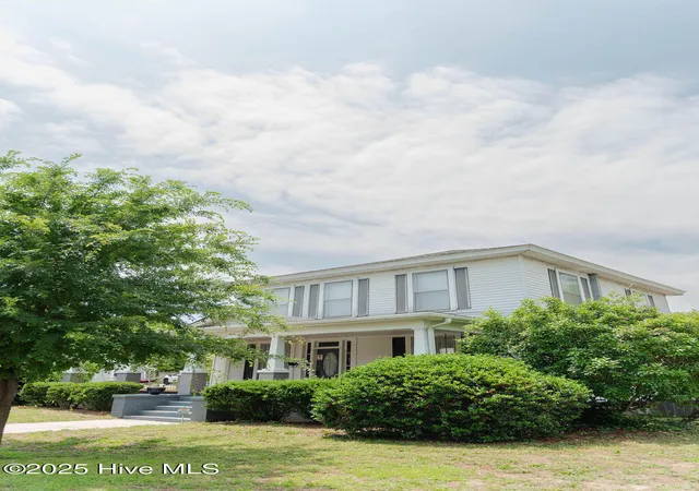 Homes for sale in Hamlet, NC | 203 Minturn Ave, Hamlet, NC 28345 | MLS# 100578321