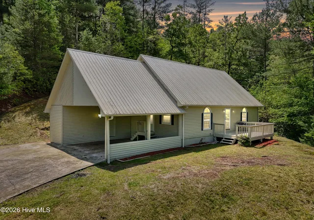Homes for sale in Murphy, NC | 92 Ogreeta Rd, Murphy, NC 28906 | MLS# 100586988