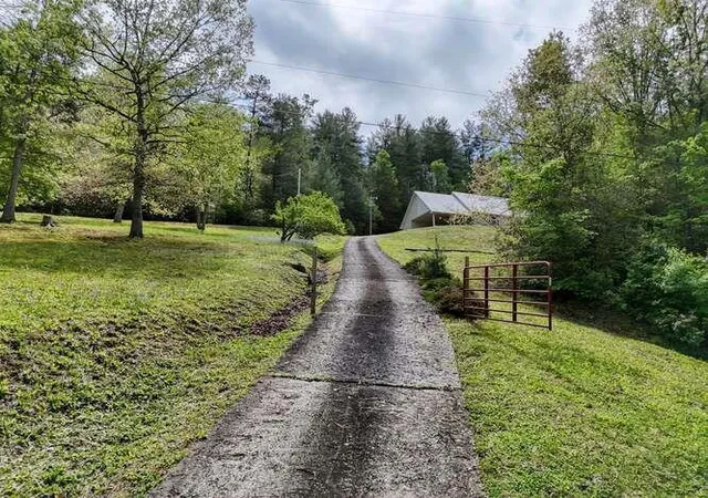 Homes for sale in Murphy, NC | 92 Ogreeta Rd, Murphy, NC 28906 | MLS# 100586988