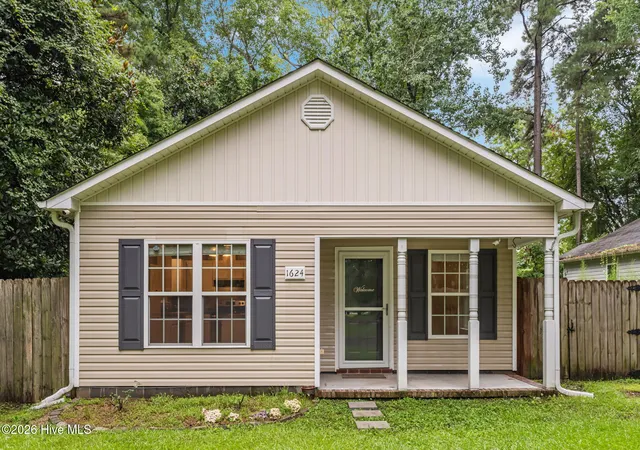 Photo 1 of Single family home for sale at 1624 Hargett St, Jacksonville, NC 28540 | MLS# 100598642 | Listing updated on 2026-08-31