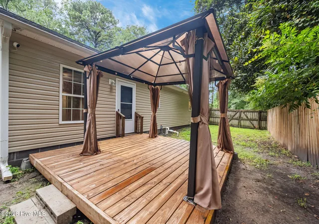 Photo 4 of Single family home for sale at 1624 Hargett St, Jacksonville, NC 28540 | MLS# 100598642 | Listing updated on 2026-08-31