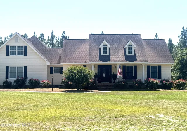 Homes for sale in Bladenboro, NC | 727 Mount Olive Rd, Bladenboro, NC 28320 | MLS# 100582804