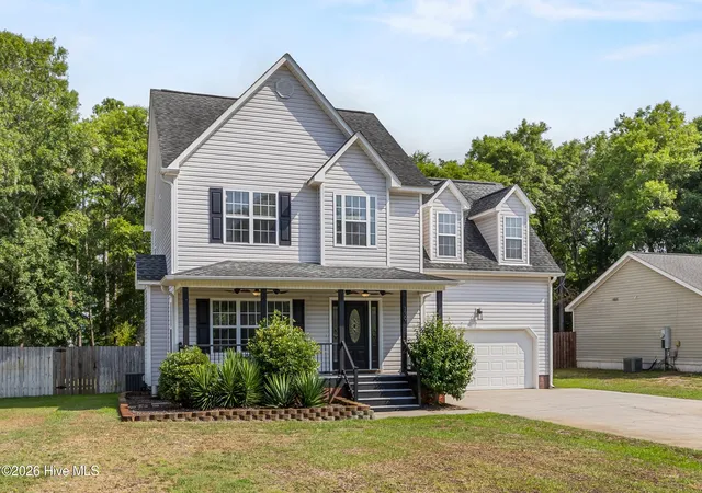 Homes for sale in Sneads Ferry, NC | 139 Bayshore Dr, Sneads Ferry, NC 28460 | MLS# 100587255