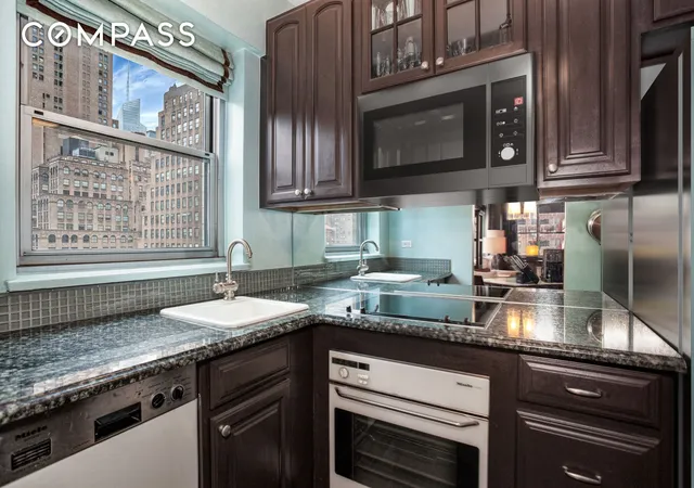 Photo 3 of Sale Pending at 80 Park Ave #17B, New York City, NY 10016 | MLS# RLS10994816 | Listing updated on 2026-07-30