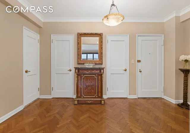 Photo 4 of Sale Pending at 710 Park Ave #5F, New York, NY 10021 | MLS# RLS11009562 | Listing updated on 2026-05-15