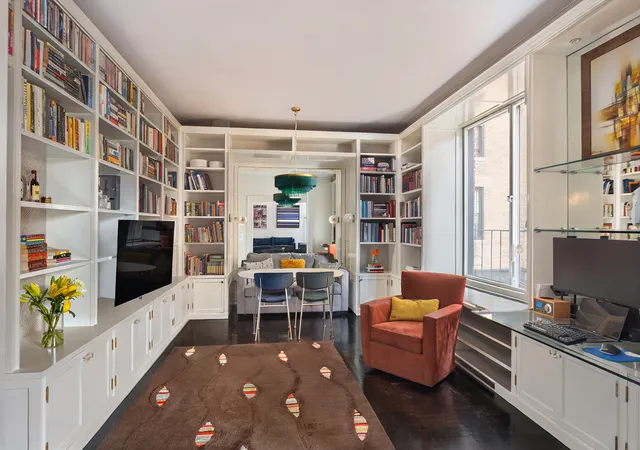 4th image of 565 Park Ave, New York City, NY 10065