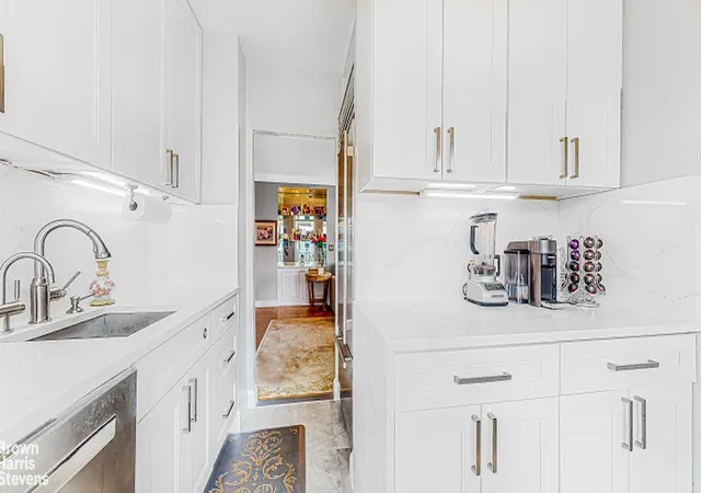Listing Photo 3 - Condo for sale in building located at 345 E 80Th St, New York City, NY 10075 - Unit #19EF